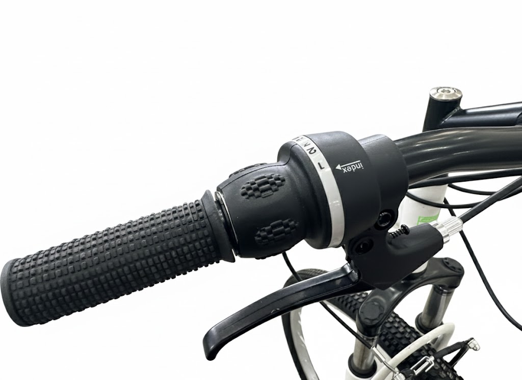 Vue 3 - Vélo Prado Sniper 26" Cadre D